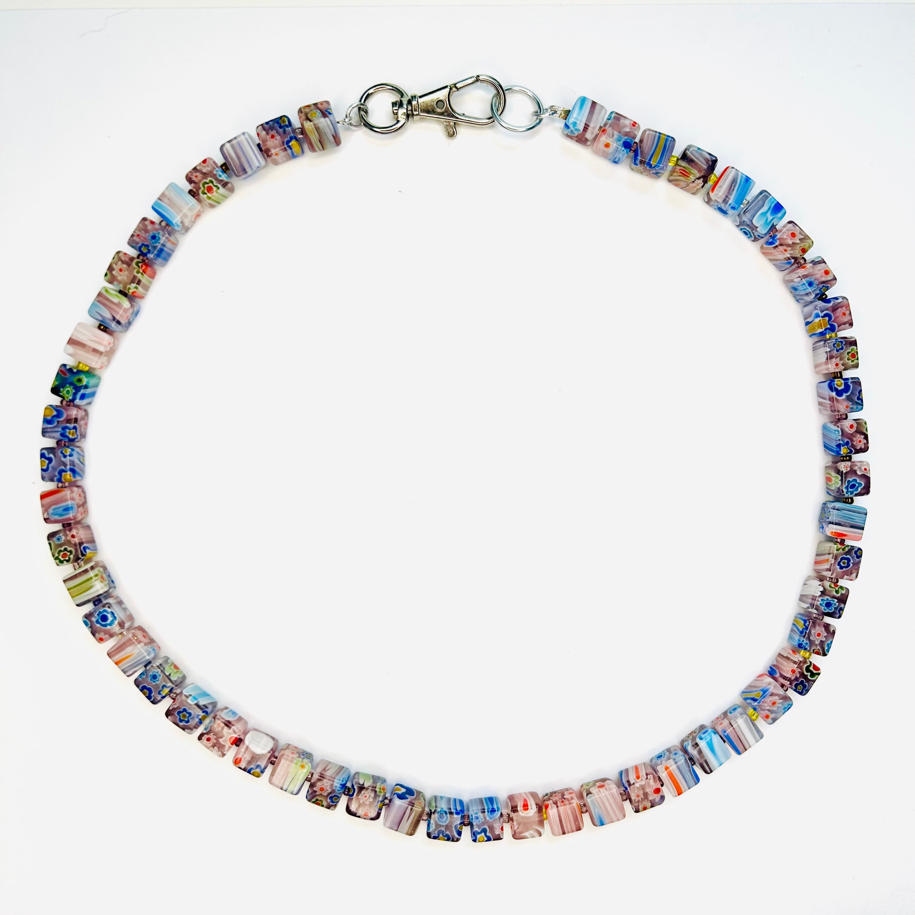villa necklace