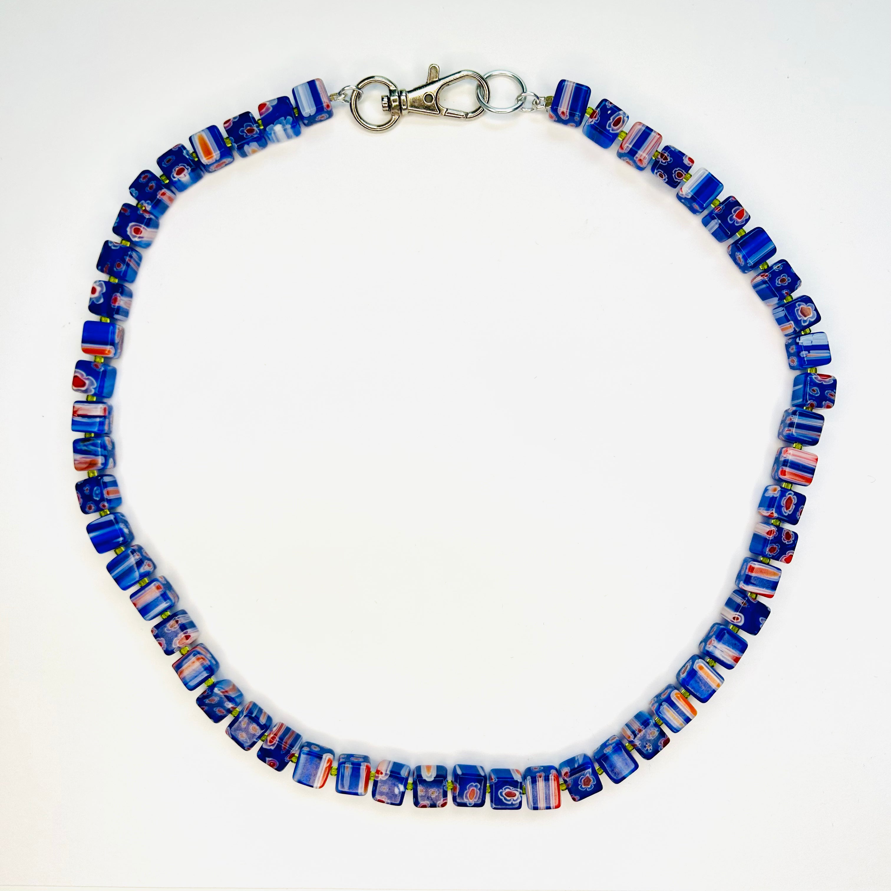 villa necklace